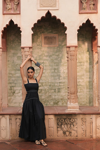 Noir maxi dress